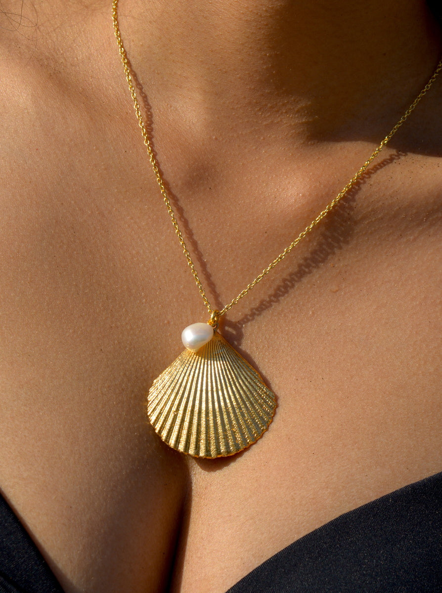 Scallop Neckpiece