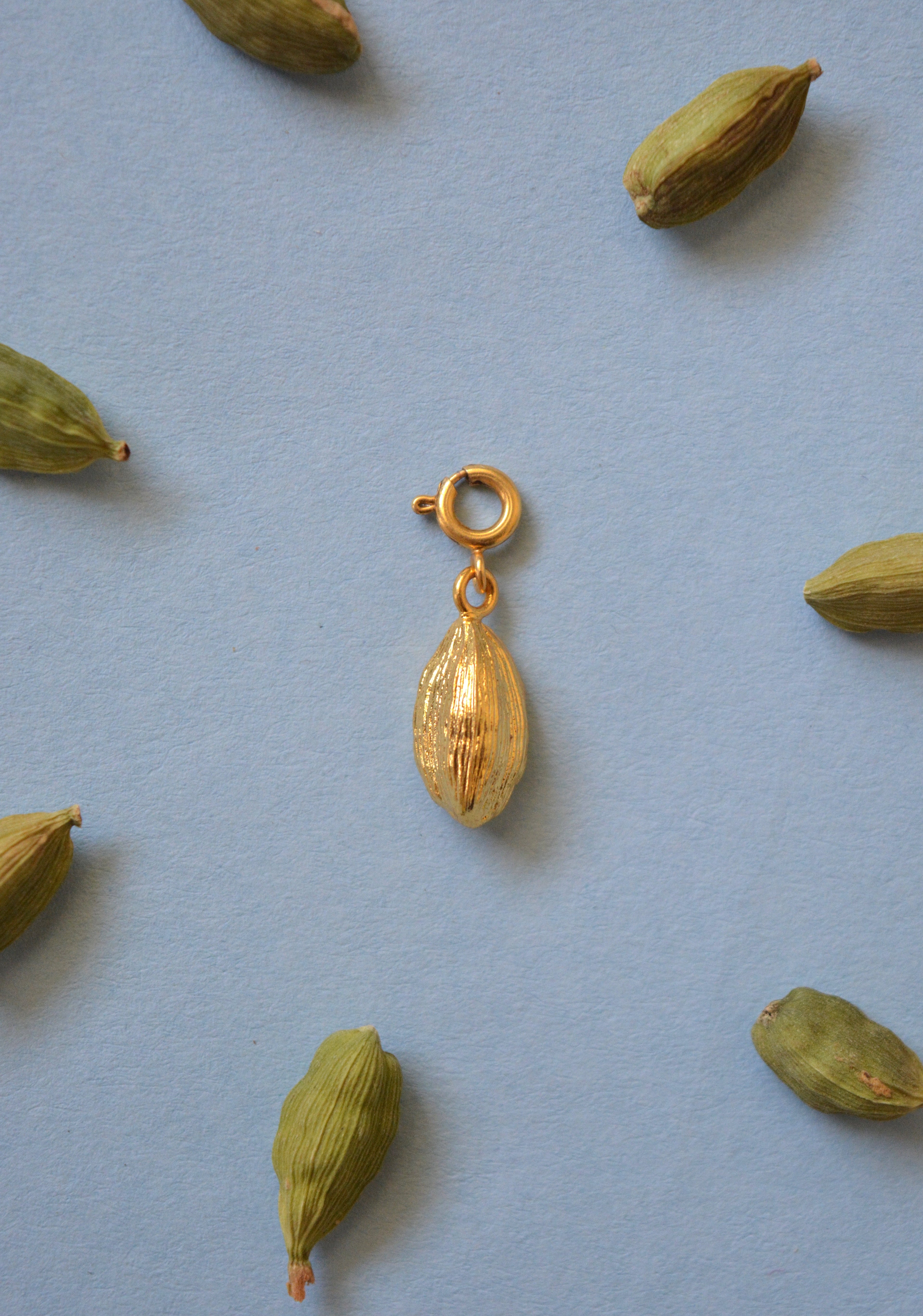 Cardamom Charm - Gold